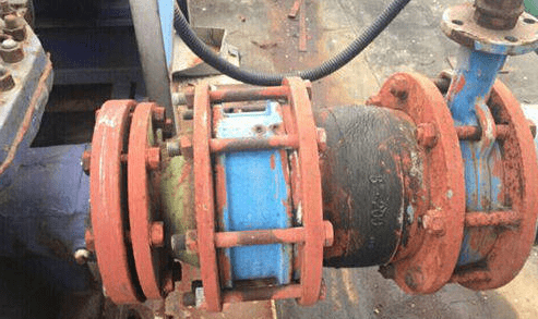 對(duì)夾式蝶形止回閥安裝示意圖 對(duì)夾式蝶形止回閥安裝示意圖